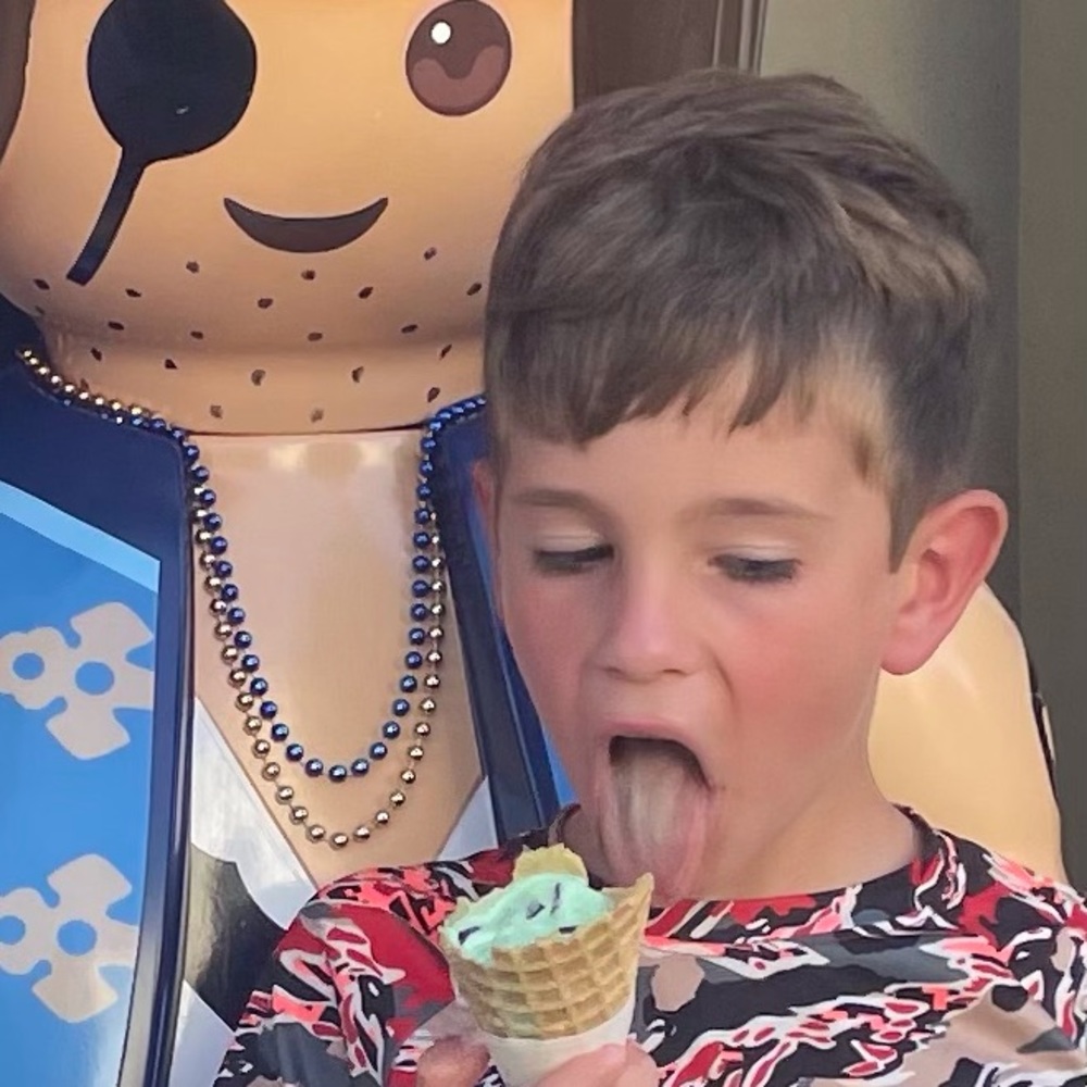 Meet your Posher, Silas